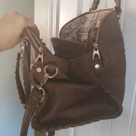 Large, Brown , 5 compartment satchel - Picture 4 of 7